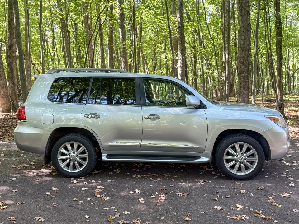 2008 Lexus LX 2nd Gen - Image 11 of 31