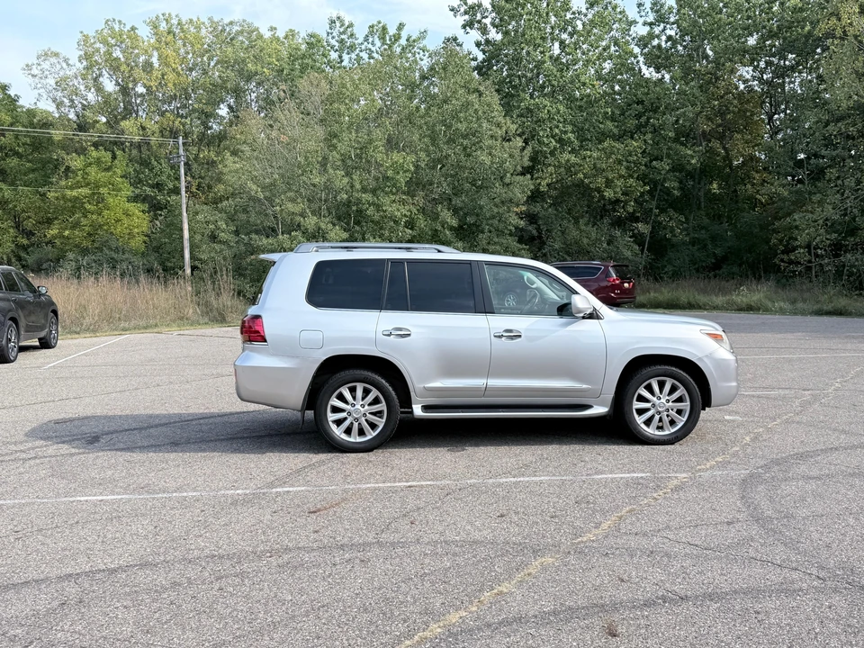 2008 Lexus LX 2nd Gen - Image 26 of 31