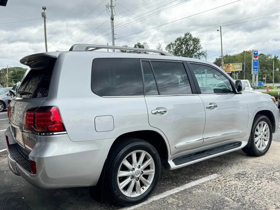 2008 Lexus LX 3rd Gen - Image 4 of 20