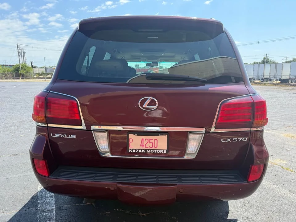2008 Lexus LX 3rd Gen - Image 4 of 20