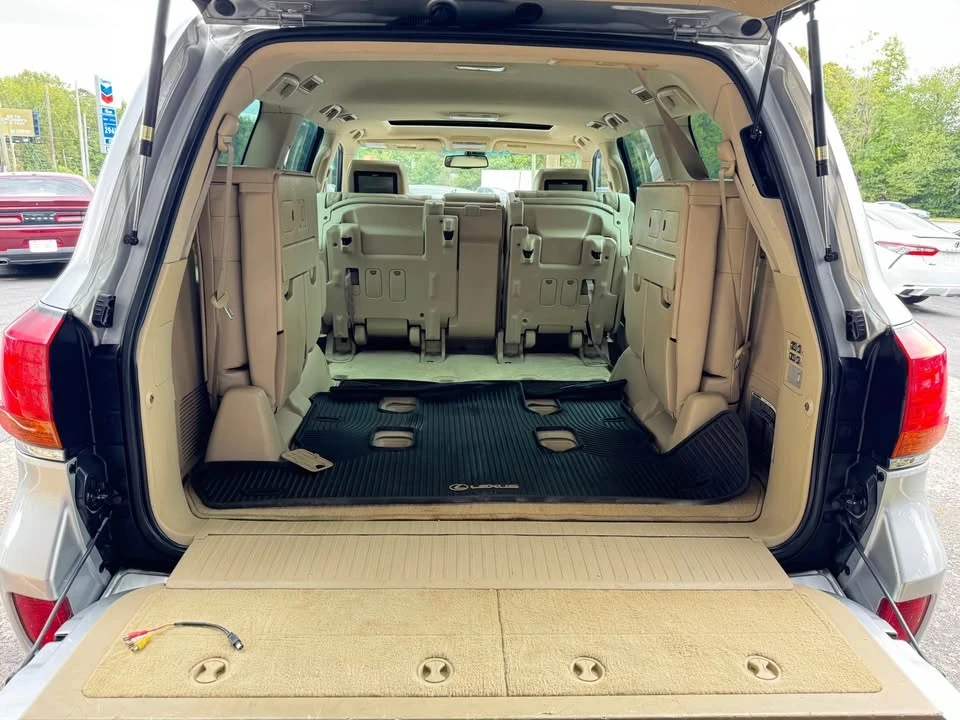 2008 Lexus LX 3rd Gen - Image 15 of 20