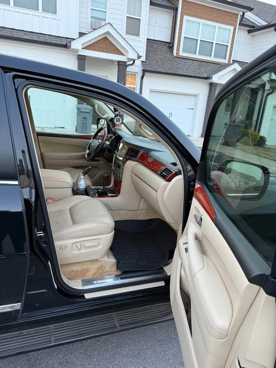 2008 Lexus LX 3rd Gen - Image 6 of 11
