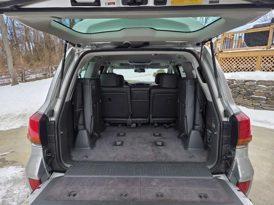 2008 Lexus LX 3rd Gen - Image 9 of 13