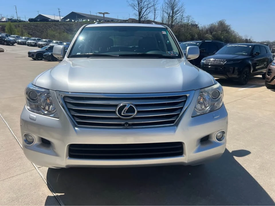 2008 Lexus LX 3rd Gen - Image 2 of 10
