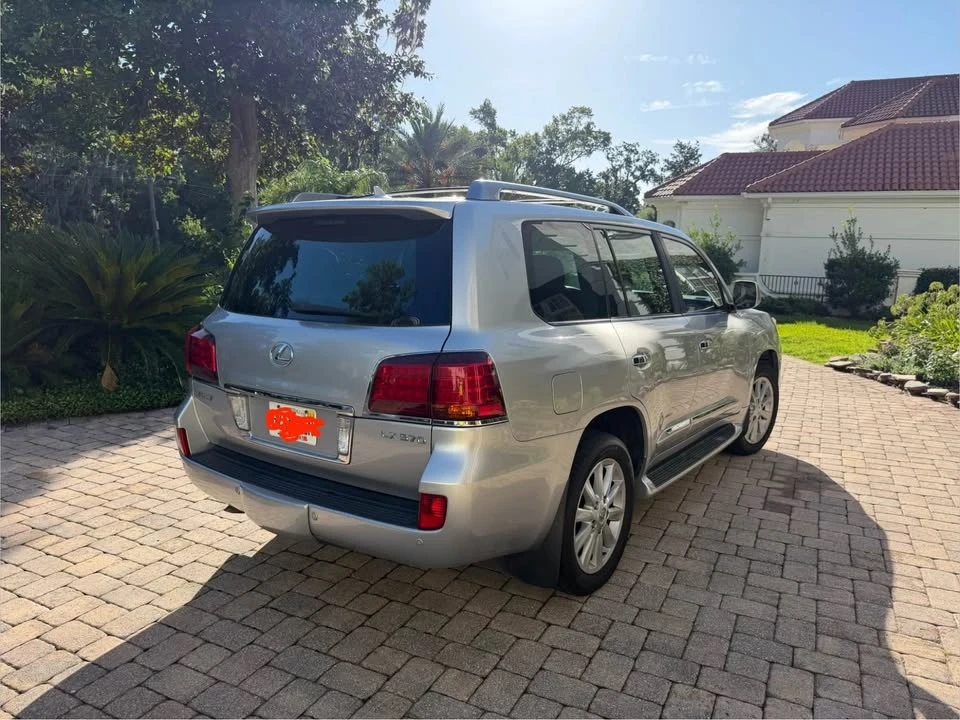2008 Lexus LX 3rd Gen - Image 2 of 11