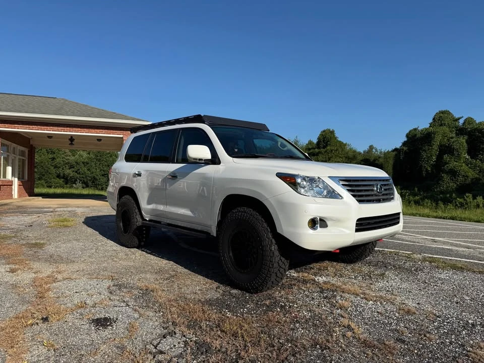 2008 Lexus LX 3rd Gen - Image 4 of 19