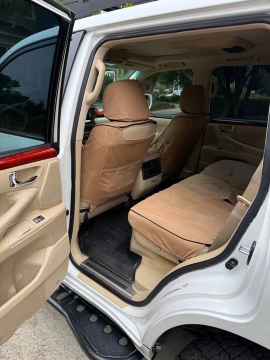 2008 Lexus LX 3rd Gen - Image 18 of 19