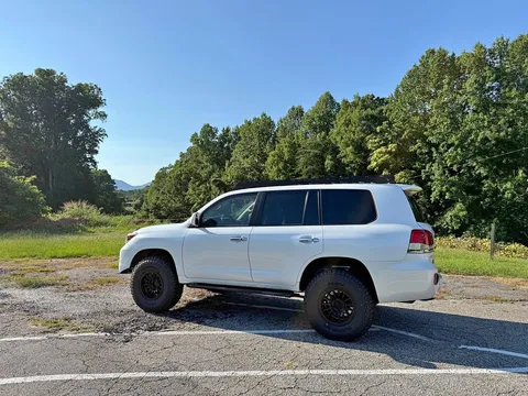 2008 Lexus LX 570 Sport Utility 4D
