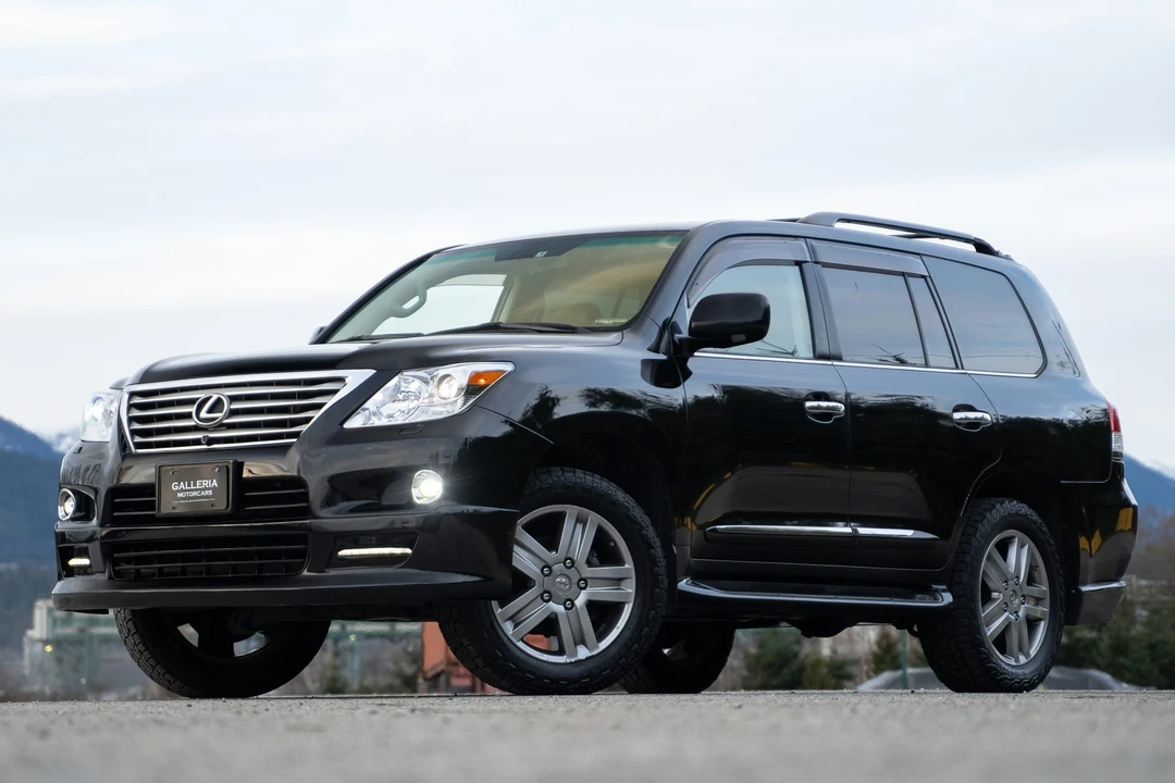2008 Lexus LX 3rd Gen - Image 3 of 31