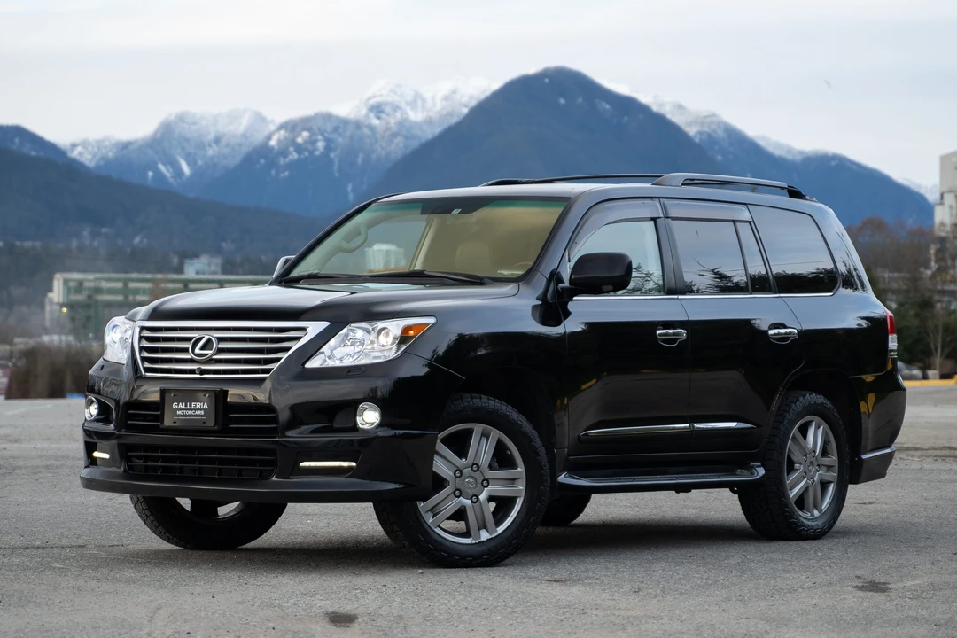 2008 Lexus LX 3rd Gen - Image 2 of 31