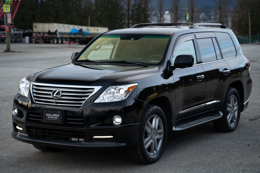 2008 Lexus LX 3rd Gen - Image 8 of 31