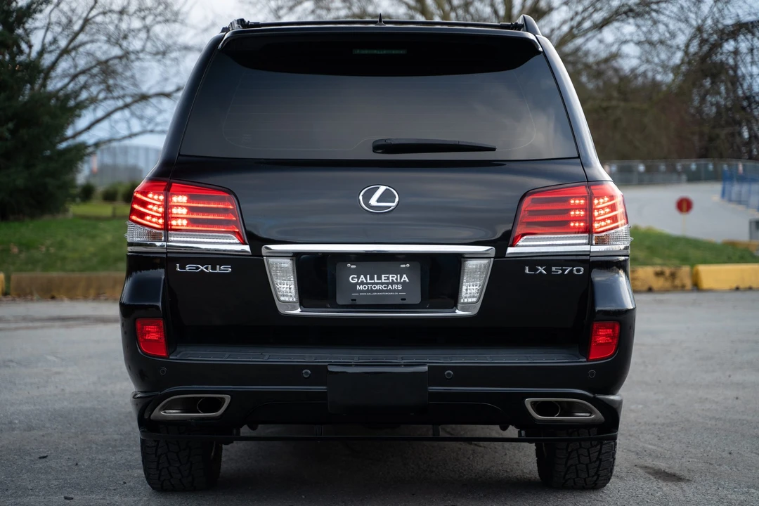 2008 Lexus LX 3rd Gen - Image 24 of 31