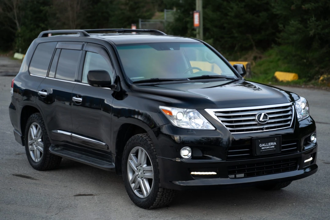 2008 Lexus LX 3rd Gen - Image 13 of 31
