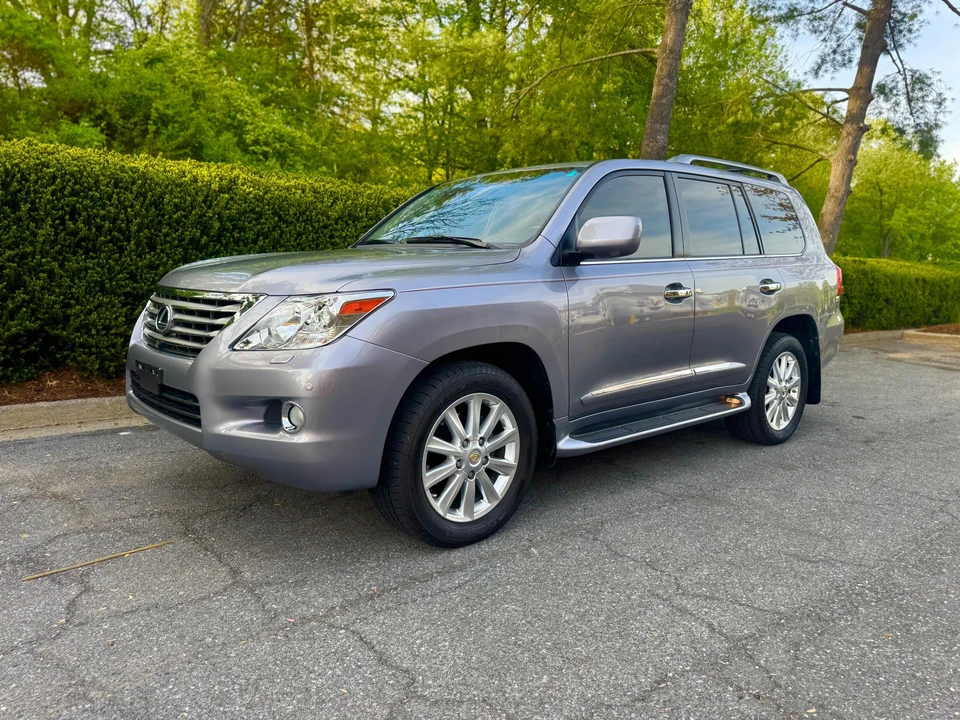 2008 Lexus LX 3rd Gen - Image 6 of 31