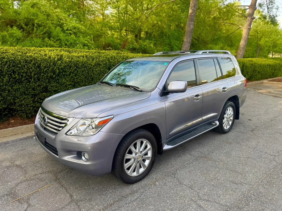 2008 Lexus LX 3rd Gen - Image 8 of 31