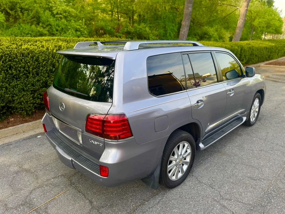 2008 Lexus LX 3rd Gen - Image 14 of 31