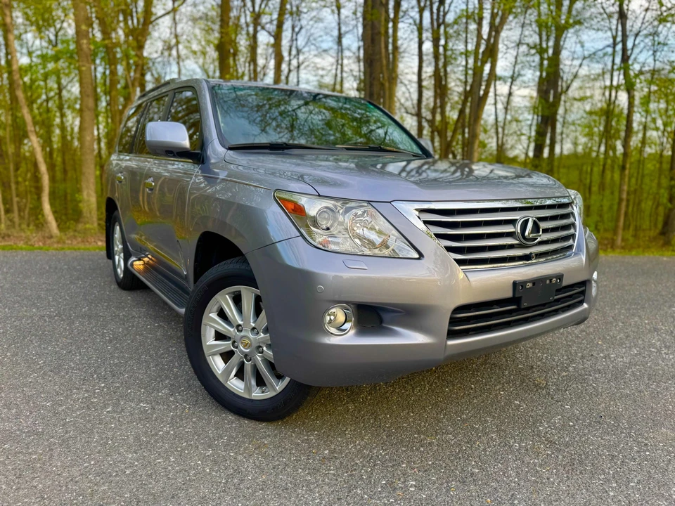 2008 Lexus LX 3rd Gen - Image 26 of 31
