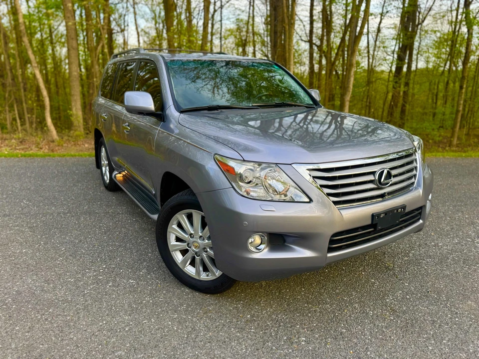 2008 Lexus LX 3rd Gen - Image 24 of 31