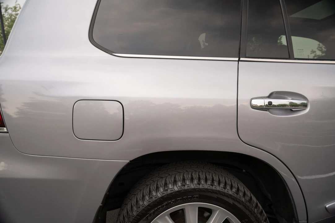 2008 Lexus LX 2nd Gen - Image 24 of 31
