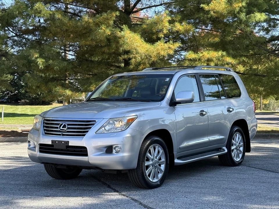 2008 Lexus LX 3rd Gen - Image 4 of 31