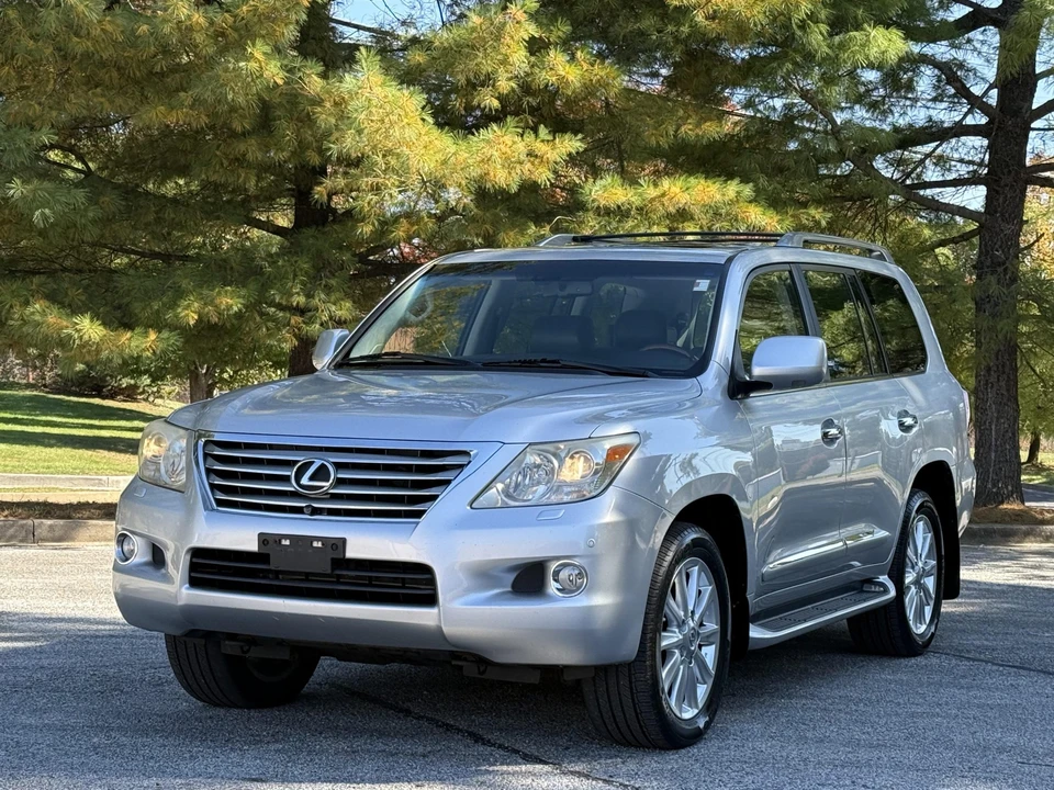 2008 Lexus LX 3rd Gen - Image 5 of 31