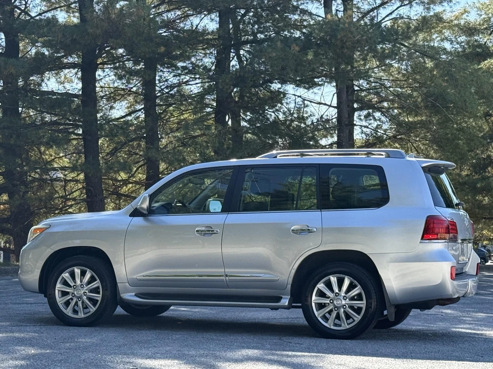 2008 Lexus LX 3rd Gen - Image 21 of 31