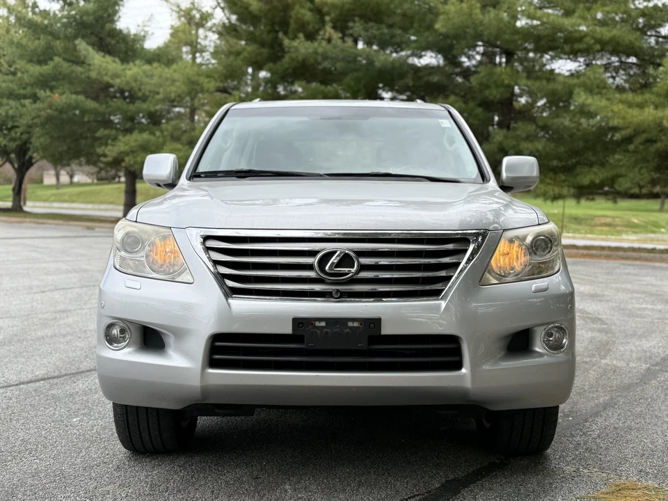 2008 Lexus LX 3rd Gen - Image 28 of 31