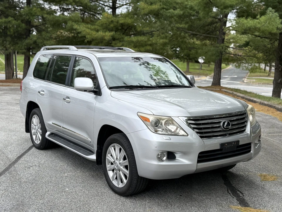 2008 Lexus LX 3rd Gen - Image 30 of 31
