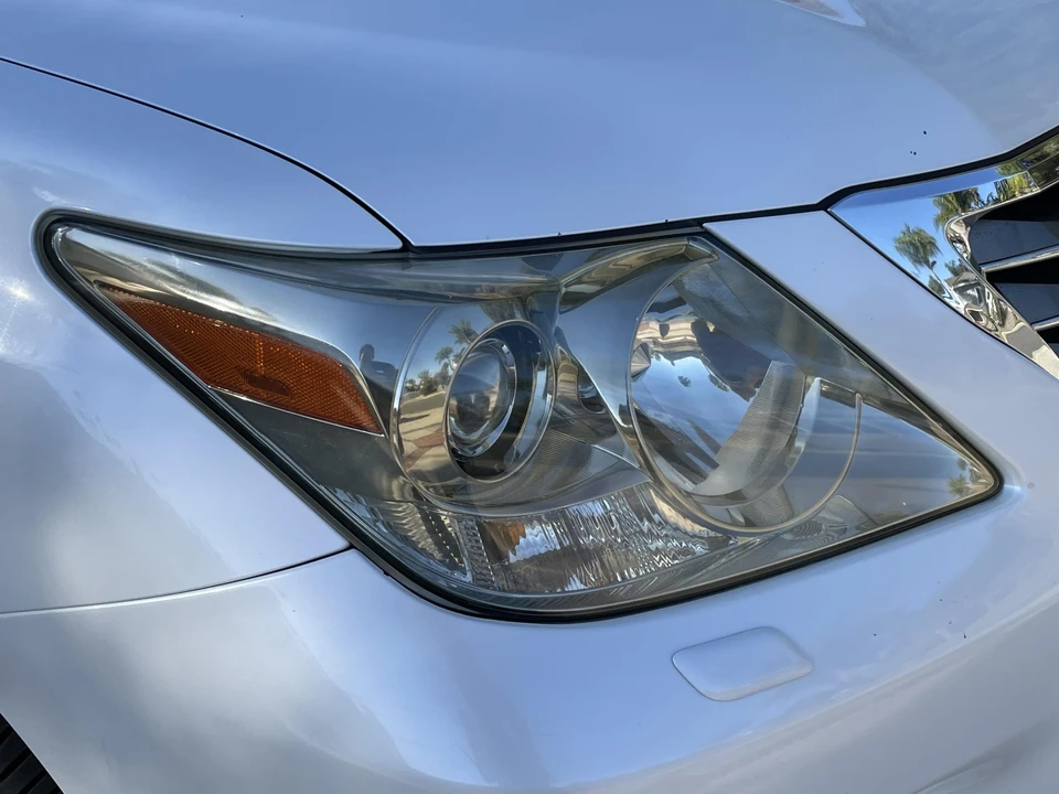 2008 Lexus LX 3rd Gen - Image 11 of 31