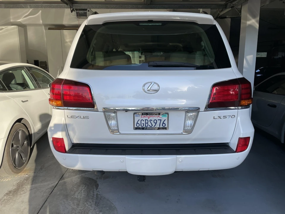 2008 Lexus LX 3rd Gen - Image 14 of 31