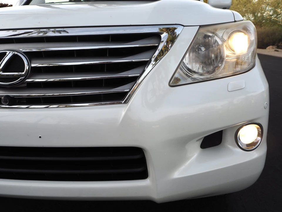 2008 Lexus LX 3rd Gen - Image 19 of 31