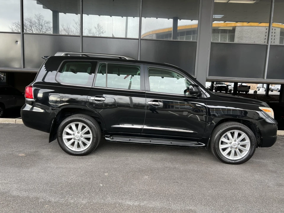 2008 Lexus LX 3rd Gen - Image 10 of 31