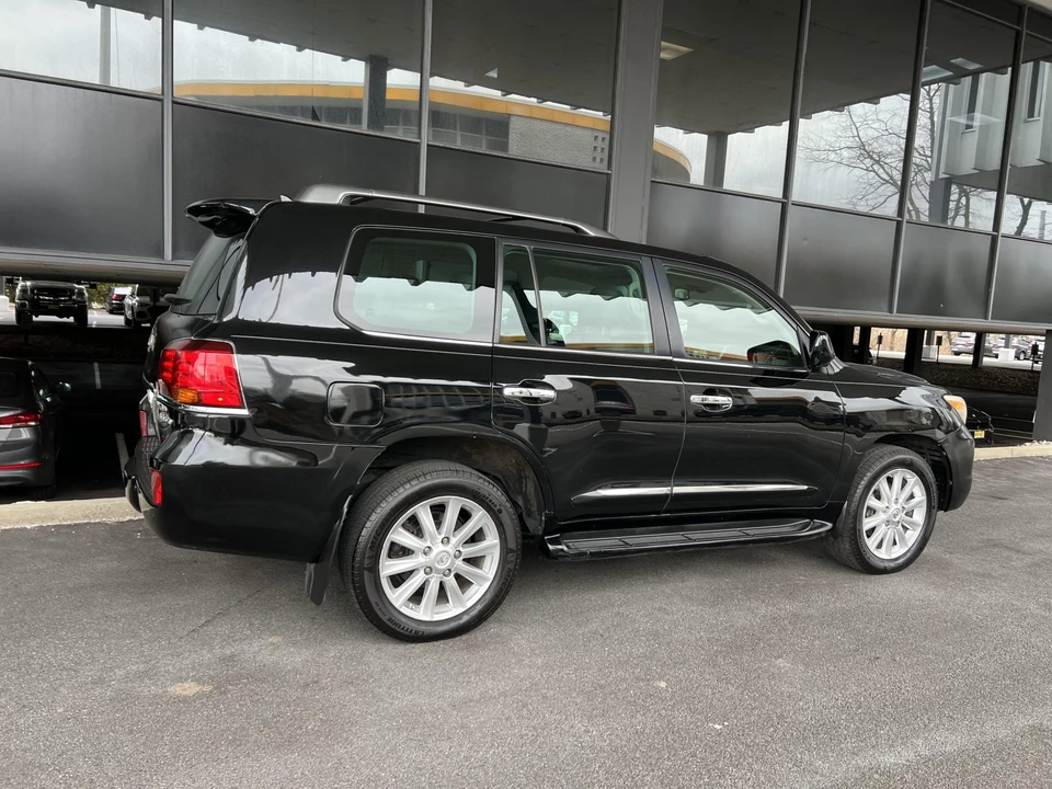 2008 Lexus LX 3rd Gen - Image 15 of 31