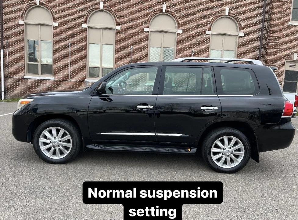 2008 Lexus LX 3rd Gen - Image 28 of 31