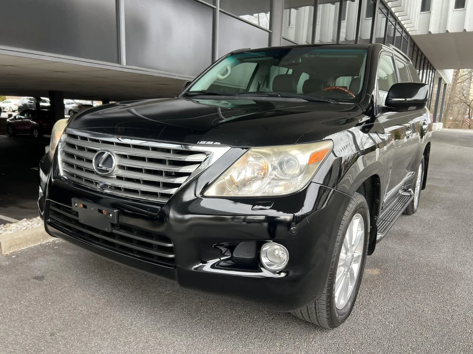 2008 Lexus LX 3rd Gen - Image 4 of 31