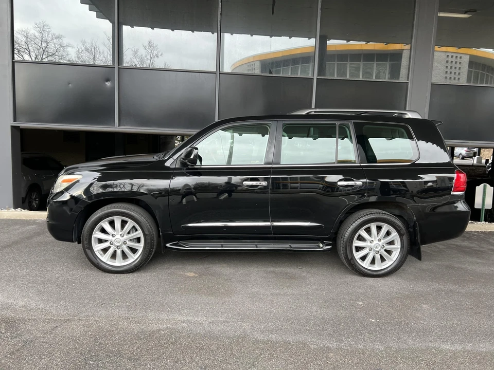 2008 Lexus LX 3rd Gen - Image 23 of 31