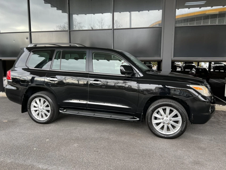 2008 Lexus LX 3rd Gen - Image 12 of 31