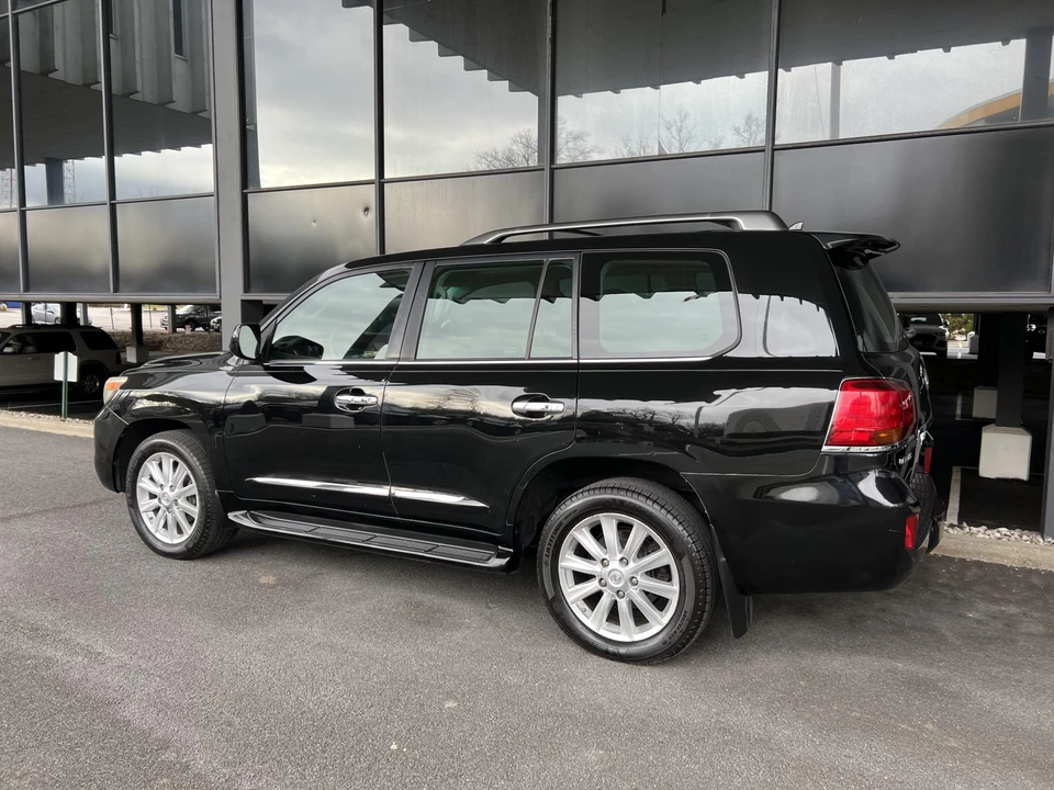 2008 Lexus LX 3rd Gen - Image 22 of 31