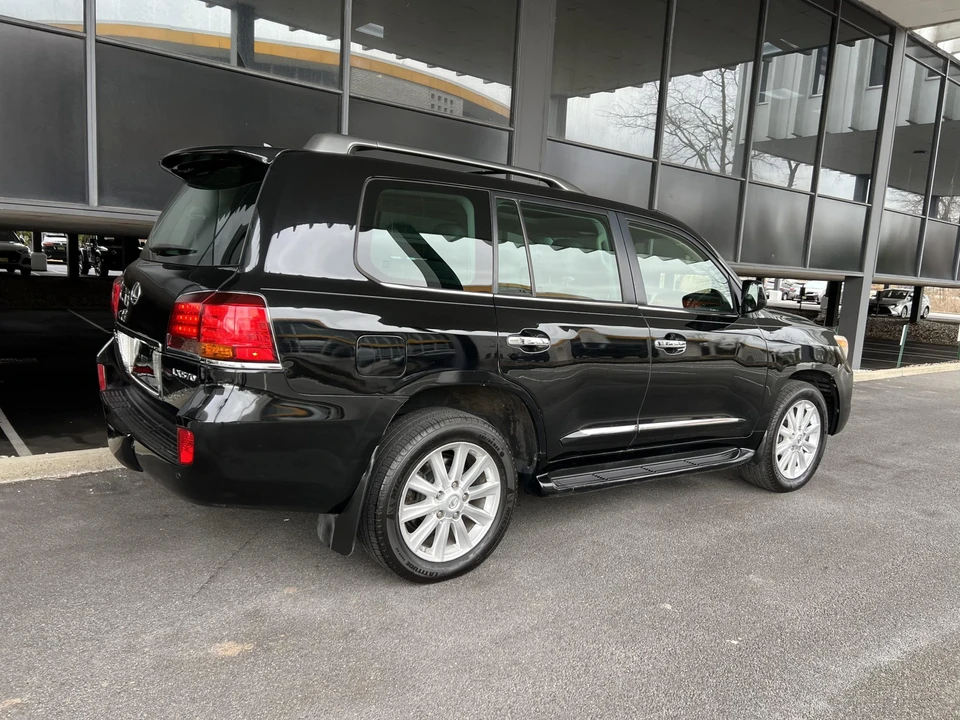 2008 Lexus LX 3rd Gen - Image 14 of 31