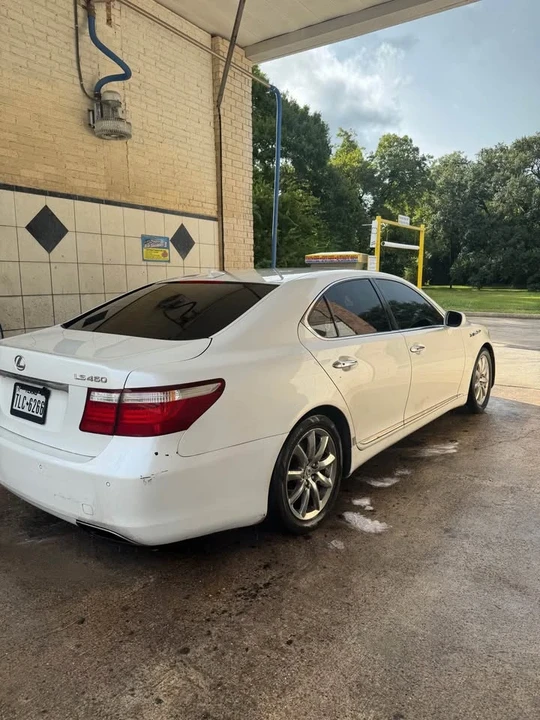2008 Lexus LS 4th Gen - Image 4 of 8