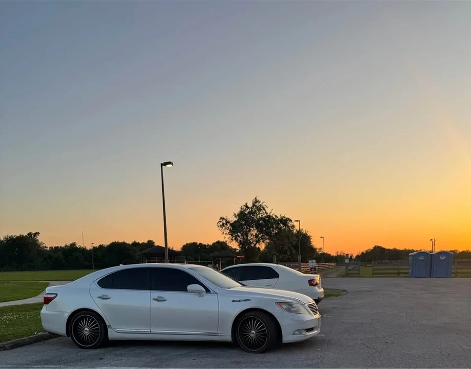 2008 Lexus LS 4th Gen - Image 8 of 8