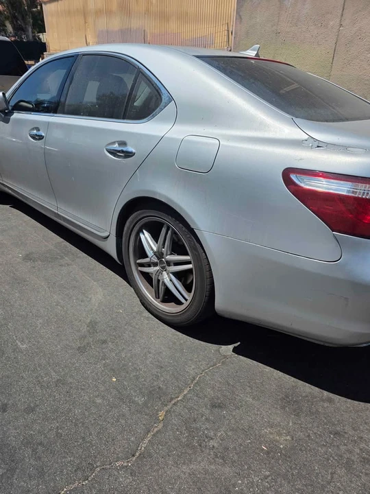 2008 Lexus LS 4th Gen - Image 2 of 9