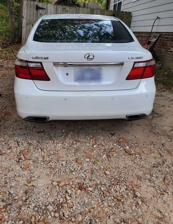 2008 Lexus LS 4th Gen - Image 5 of 10