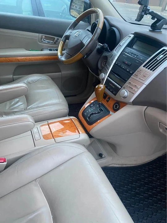2008 Lexus RX 2nd Gen - Image 10 of 19