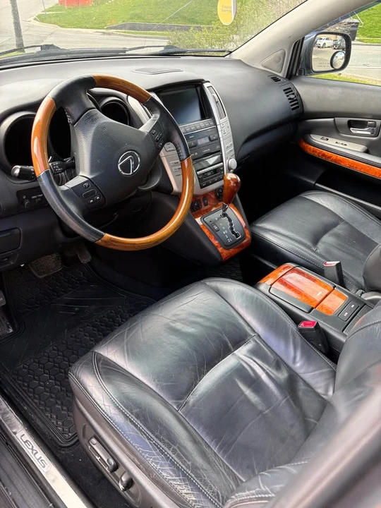 2008 Lexus RX 2nd Gen - Image 10 of 15