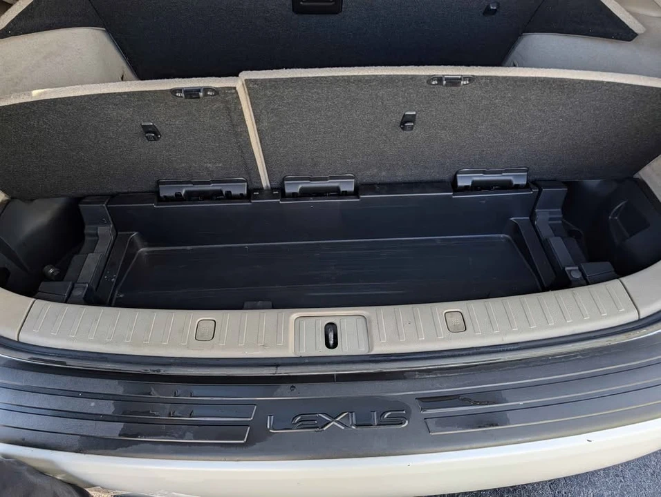 2008 Lexus RX 2nd Gen - Image 10 of 15
