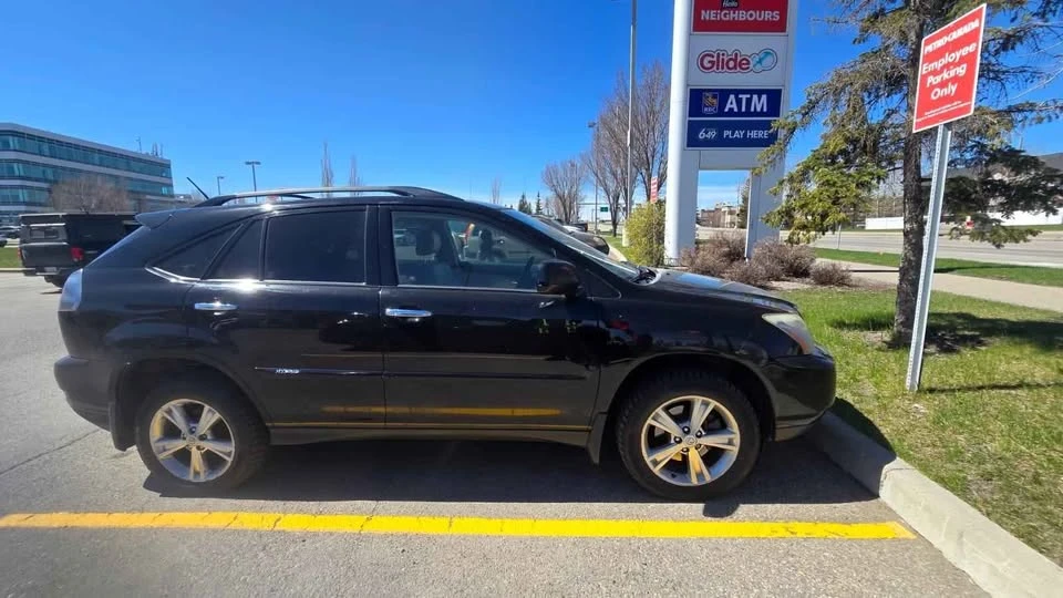 2008 Lexus RX 2nd Gen - Image 3 of 15