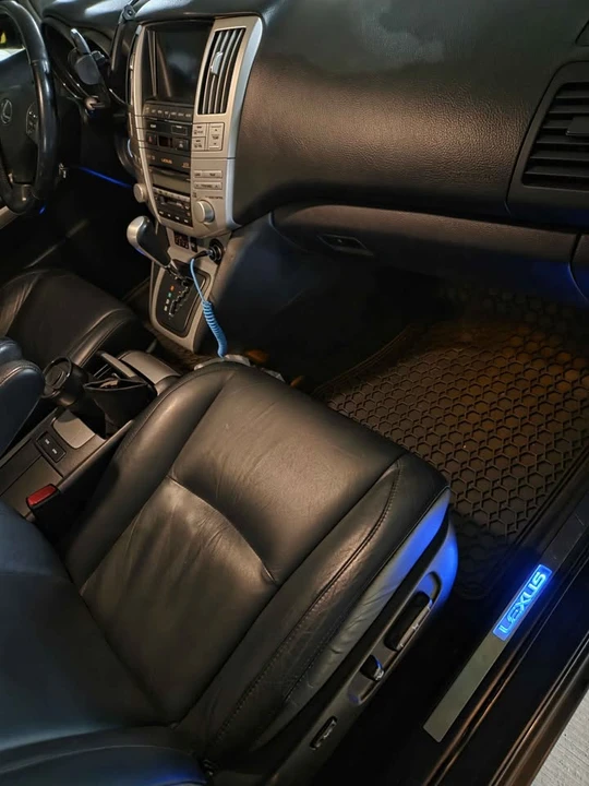 2008 Lexus RX 2nd Gen - Image 16 of 20