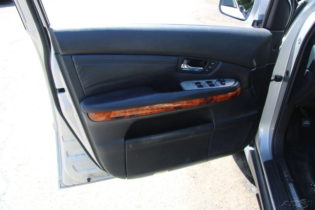 2008 Lexus RX 2nd Gen - Image 13 of 21