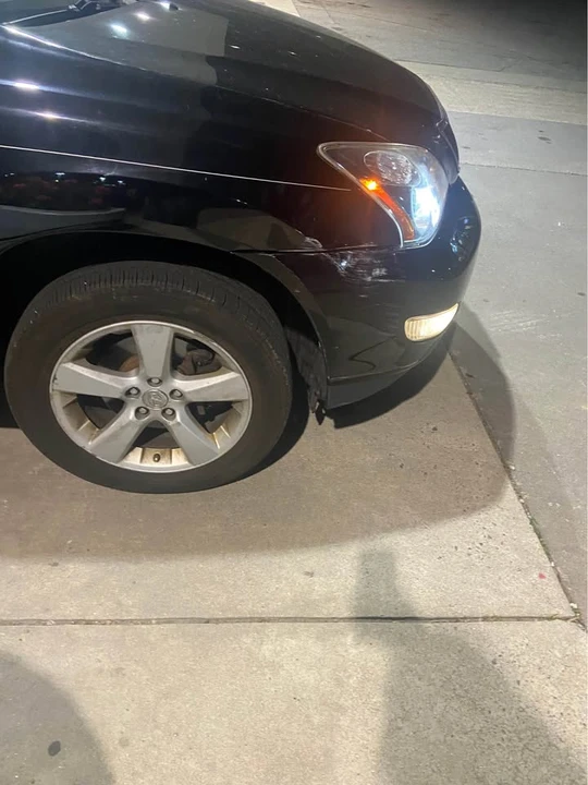 2008 Lexus RX 2nd Gen - Image 2 of 4